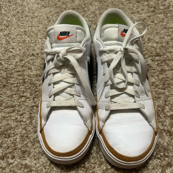 Nike Shoes - Nike Woman's Court-side Legacy Sneakers